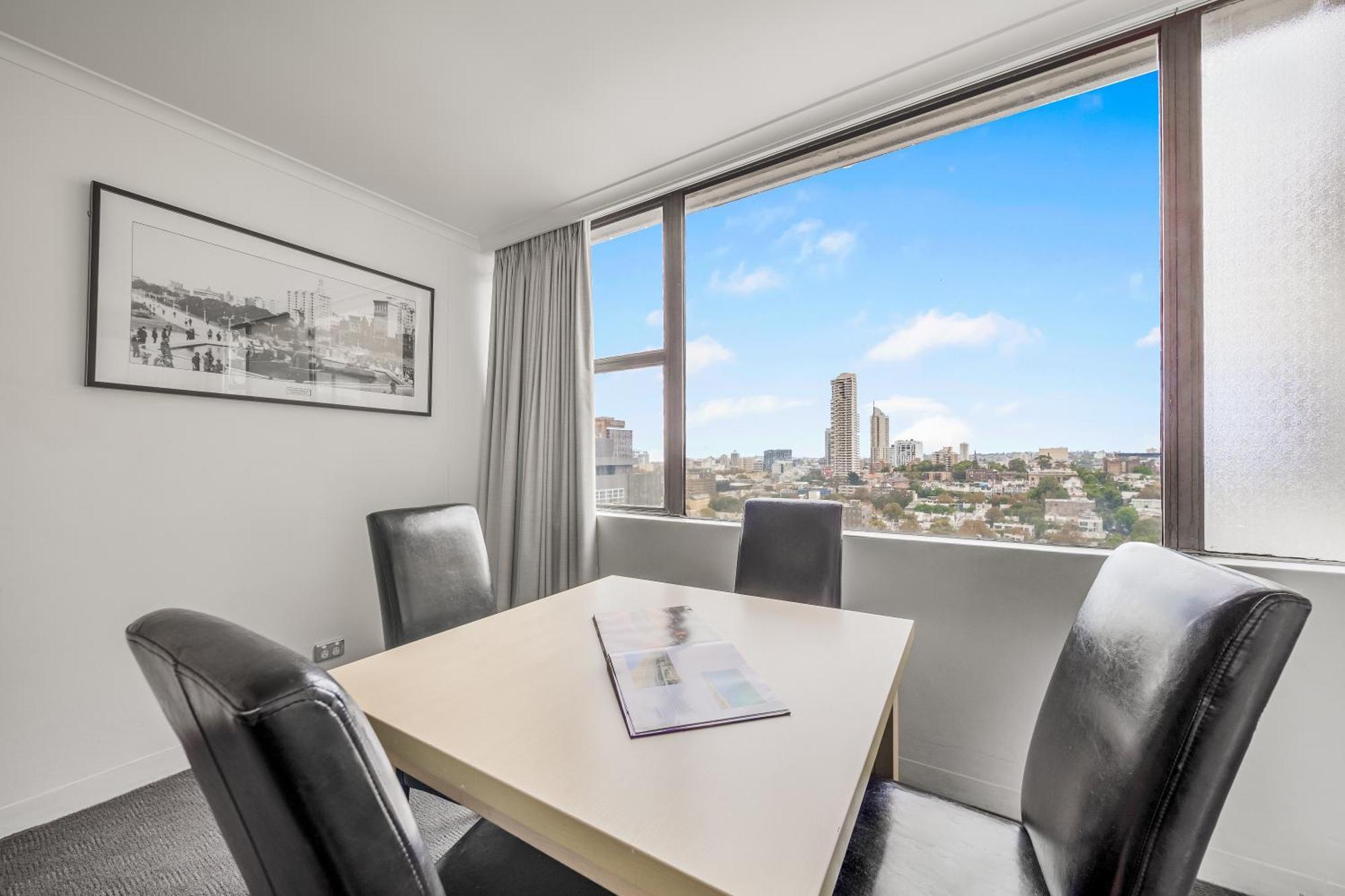Oaks Sydney Hyde Park Suites Екстериор снимка