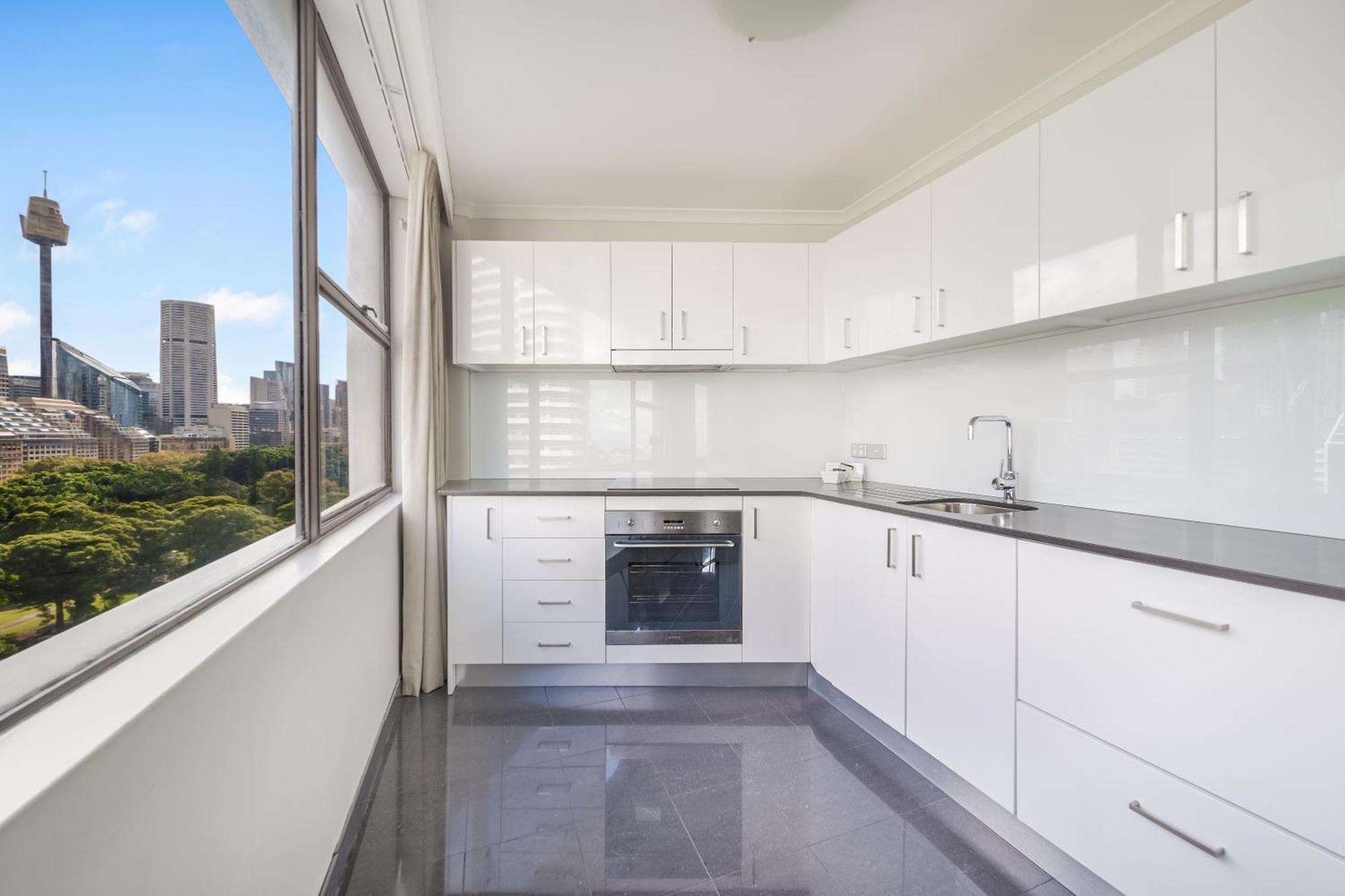 Oaks Sydney Hyde Park Suites Екстериор снимка